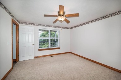 Stunning Home with Ozark Mountain Views - Across from Golf on Holiday Island Golf Course in Arkansas - for sale on GolfHomes.com, golf home, golf lot