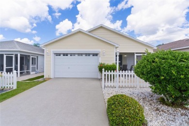 Start your active retirement in style! This charming 2-bedroom on Pennbrooke Fairways in Florida - for sale on GolfHomes.com, golf home, golf lot
