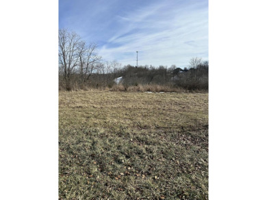 1.68 acre building lot in the beautiful Boone's Trace on The Bull At Boones Trace in Kentucky - for sale on GolfHomes.com, golf home, golf lot