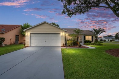 Location, location, location! Conveniently situated just a short on El Diablo Executive Golf Course in Florida - for sale on GolfHomes.com, golf home, golf lot