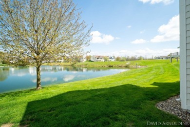 This immaculate 2 bedroom, 2 1/2 bath condo in The Links at on The Links At Rolling Meadows in Michigan - for sale on GolfHomes.com, golf home, golf lot