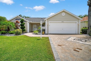 UPDATED FROM TOP TO BOTTOM - This beautifully maintained on The Links of Spruce Creek in Florida - for sale on GolfHomes.com, golf home, golf lot