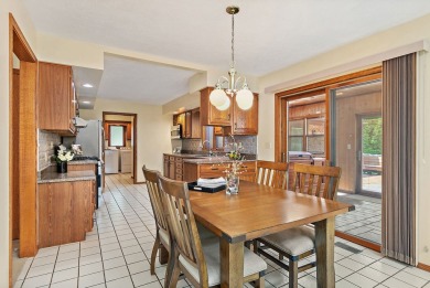 IN RECEIPT OF MULTIPLE OFFERS. SELLERS REQUEST SUBMISSION on Buena Vista Golf Course in Illinois - for sale on GolfHomes.com, golf home, golf lot