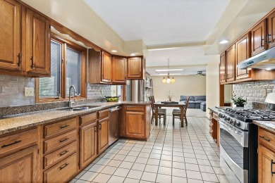 IN RECEIPT OF MULTIPLE OFFERS. SELLERS REQUEST SUBMISSION on Buena Vista Golf Course in Illinois - for sale on GolfHomes.com, golf home, golf lot