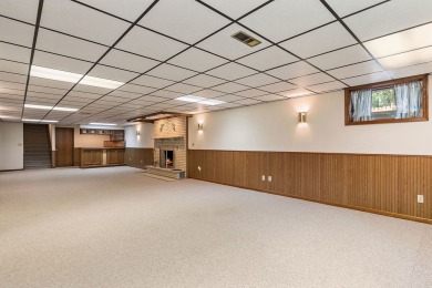 IN RECEIPT OF MULTIPLE OFFERS. SELLERS REQUEST SUBMISSION on Buena Vista Golf Course in Illinois - for sale on GolfHomes.com, golf home, golf lot