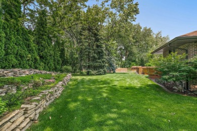 IN RECEIPT OF MULTIPLE OFFERS. SELLERS REQUEST SUBMISSION on Buena Vista Golf Course in Illinois - for sale on GolfHomes.com, golf home, golf lot