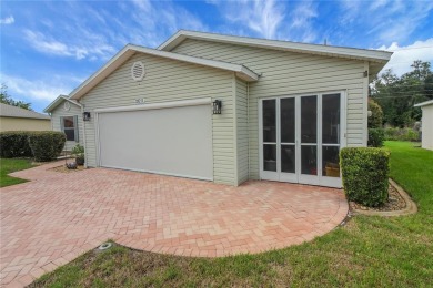 Stunning 2-bedroom, 2-bath home with a den, spacious 2-car on Pennbrooke Fairways in Florida - for sale on GolfHomes.com, golf home, golf lot
