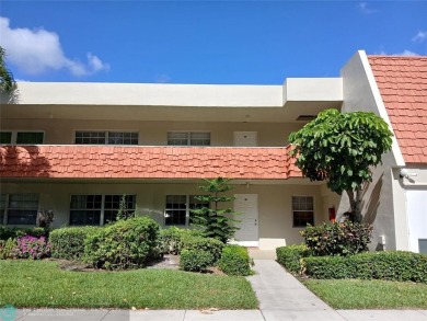 REMODELED BEAUTIFUL 1ST FLOOR CONDO! This RARE 1st Floor Golf on Palm-Aire Country Club and Resort - Palms in Florida - for sale on GolfHomes.com, golf home, golf lot