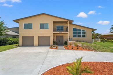 The wait is over, WELCOME HOME!! This gorgeous 4 bedroom, 4 bath on Seminole Lake Country Club in Florida - for sale on GolfHomes.com, golf home, golf lot