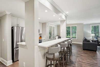 Lake-view condo o Fully furnished o Renovated o Short-term on Reynolds Lake Oconee - The Oconee in Georgia - for sale on GolfHomes.com, golf home, golf lot