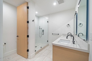 Discover the ultimate combination of luxury and convenience in on Canyons Golf Course in Utah - for sale on GolfHomes.com, golf home, golf lot