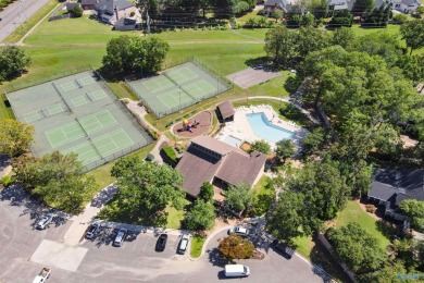AWESOME! POINT MALLARD ESTATES HOME FEATURING 4 BDM, 2.5 BATH on Point Mallard Golf Course in Alabama - for sale on GolfHomes.com, golf home, golf lot