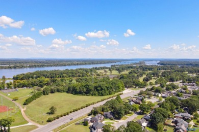 AWESOME! POINT MALLARD ESTATES HOME FEATURING 4 BDM, 2.5 BATH on Point Mallard Golf Course in Alabama - for sale on GolfHomes.com, golf home, golf lot