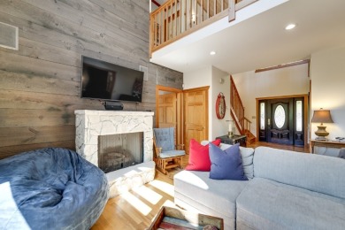Tucked away in the heart of Sapphire Valley and just minutes on Sapphire National Golf Club in North Carolina - for sale on GolfHomes.com, golf home, golf lot