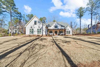 HARBOR CLUB 5 BEDROOM, LIKE-NEW, HIGH-QUALITY HOME!  Lovely home on Harbor Club Golf and Country Club in Georgia - for sale on GolfHomes.com, golf home, golf lot