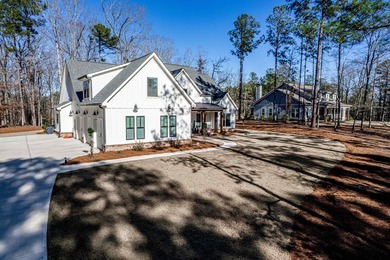 HARBOR CLUB 5 BEDROOM, LIKE-NEW, HIGH-QUALITY HOME!  Lovely home on Harbor Club Golf and Country Club in Georgia - for sale on GolfHomes.com, golf home, golf lot