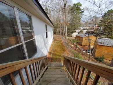 Enjoy lots of space in this newly updated home. Located in a on River Ridge Golf Club in Virginia - for sale on GolfHomes.com, golf home, golf lot