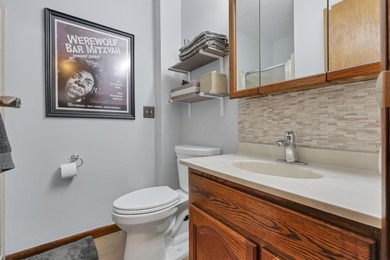 Move-in ready & beautifully maintained 3-bed/2-bath home offers on Hide-A-Way Hills Golf Club in Ohio - for sale on GolfHomes.com, golf home, golf lot