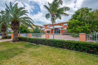 SELLER FINANCE IS AVAILABLE. Offered is a single family home on Key Colony Beach Golf Course in Florida - for sale on GolfHomes.com, golf home, golf lot