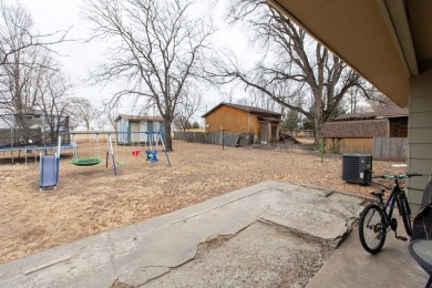 This beautifully maintained 5-bedroom, 2-bath home is as on Point Rock Golf Club in Kansas - for sale on GolfHomes.com, golf home, golf lot