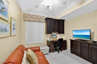 This 3-bedroom, 2-bath, 1,499-square-foot second-floor condo is on Lexington Country Club in Florida - for sale on GolfHomes.com, golf home, golf lot