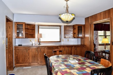 This 3 bedroom, 2 bathroom 1 1 2 story home near Floyd Golf on Floyd Park Golf Course in Iowa - for sale on GolfHomes.com, golf home, golf lot