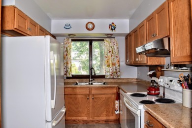 This 3 bedroom, 2 bathroom 1 1 2 story home near Floyd Golf on Floyd Park Golf Course in Iowa - for sale on GolfHomes.com, golf home, golf lot
