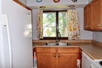 This 3 bedroom, 2 bathroom 1 1 2 story home near Floyd Golf on Floyd Park Golf Course in Iowa - for sale on GolfHomes.com, golf home, golf lot