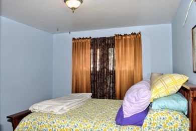 This 3 bedroom, 2 bathroom 1 1 2 story home near Floyd Golf on Floyd Park Golf Course in Iowa - for sale on GolfHomes.com, golf home, golf lot