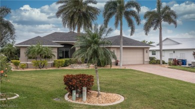 Luxurious Golf Course Living in Cape Royal

Nestled within the on Royal Tee Country Club in Florida - for sale on GolfHomes.com, golf home, golf lot