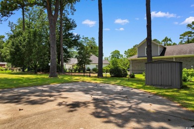 Welcome to 207 Green Lake Drive, a beautifully maintained on Arcadian Shores Golf Club in South Carolina - for sale on GolfHomes.com, golf home, golf lot