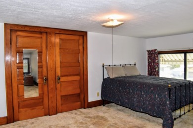 This 3 bedroom, 2 bathroom 1 1 2 story home near Floyd Golf on Floyd Park Golf Course in Iowa - for sale on GolfHomes.com, golf home, golf lot