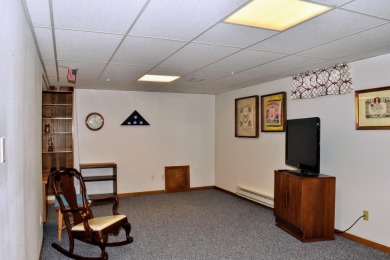 This 3 bedroom, 2 bathroom 1 1 2 story home near Floyd Golf on Floyd Park Golf Course in Iowa - for sale on GolfHomes.com, golf home, golf lot