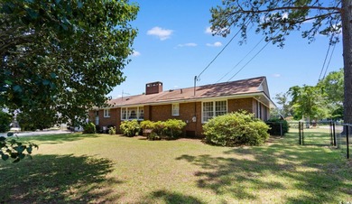 Welcome to 207 Green Lake Drive, a beautifully maintained on Arcadian Shores Golf Club in South Carolina - for sale on GolfHomes.com, golf home, golf lot