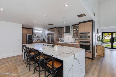 This gorgeous Biltmore home was thoroughly remodeled and lives on Arizona Biltmore Golf and Country Club in Arizona - for sale on GolfHomes.com, golf home, golf lot