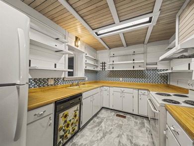 This Cooper-built 2bed-2bath renovation highlights the solid on Cortez Golf Course in Arkansas - for sale on GolfHomes.com, golf home, golf lot