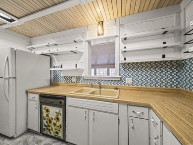 This Cooper-built 2bed-2bath renovation highlights the solid on Cortez Golf Course in Arkansas - for sale on GolfHomes.com, golf home, golf lot