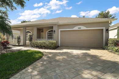 Welcome to this beautifully maintained 2-bedroom, 2-bathroom on Kings Ridge Golf Club in Florida - for sale on GolfHomes.com, golf home, golf lot
