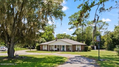 Live the good life in this beautifully maintained, move-in ready on Keystone Heights Golf and Country Club in Florida - for sale on GolfHomes.com, golf home, golf lot