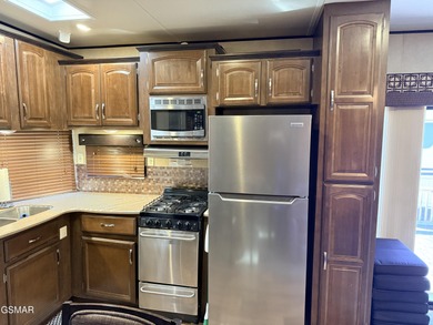 Beautiful RV lot with 2017 Salem Villa 4102BFK destination on Bent Creek Golf Course in Tennessee - for sale on GolfHomes.com, golf home, golf lot