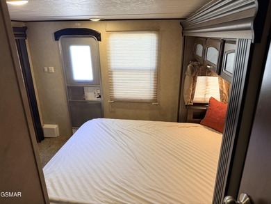 Beautiful RV lot with 2017 Salem Villa 4102BFK destination on Bent Creek Golf Course in Tennessee - for sale on GolfHomes.com, golf home, golf lot