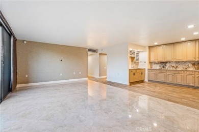 Rare first floor popular and spacious two bedroom *C* plan in on Leisure Village Par 3 Golf Course in California - for sale on GolfHomes.com, golf home, golf lot