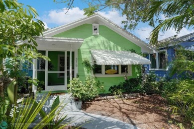 AMAZING LOCATION! This charming 3BR/1.5BA downtown cottage is on Lake Worth Municipal Golf Course in Florida - for sale on GolfHomes.com, golf home, golf lot