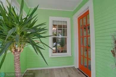 AMAZING LOCATION! This charming 3BR/1.5BA downtown cottage is on Lake Worth Municipal Golf Course in Florida - for sale on GolfHomes.com, golf home, golf lot
