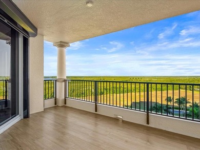 WOW! YOU HAVE NEVER SEEN A SKY HOME OF THIS MAGNITUDE AT HAMMOCK on Hammock Bay in Florida - for sale on GolfHomes.com, golf home, golf lot