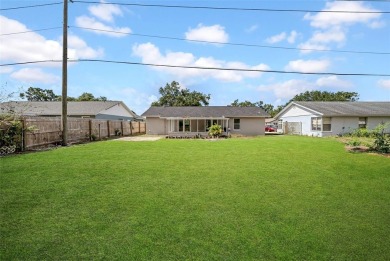 Under contract-accepting backup offers. One or more photo(s) has on Bardmoor Golf and Tennis Club in Florida - for sale on GolfHomes.com, golf home, golf lot