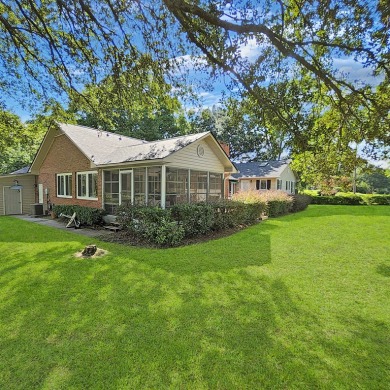 Live the lake and golf life at 119 Saluda Drive, located in the on Santee-Cooper Country Club in South Carolina - for sale on GolfHomes.com, golf home, golf lot