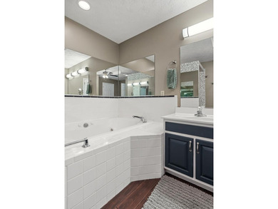 Located in White Plains Subdivision on the golf course, this 3BR on White Plains Golf Course in Tennessee - for sale on GolfHomes.com, golf home, golf lot