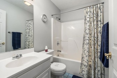 Located in White Plains Subdivision on the golf course, this 3BR on White Plains Golf Course in Tennessee - for sale on GolfHomes.com, golf home, golf lot