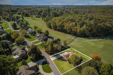 Located in White Plains Subdivision on the golf course, this 3BR on White Plains Golf Course in Tennessee - for sale on GolfHomes.com, golf home, golf lot